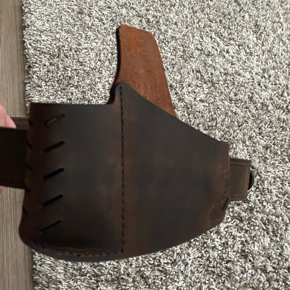 Versacarry all genuine leather holster & belt - Picture 3 of 4